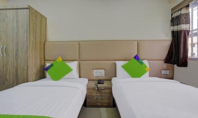 Hotel Skylink Hospitality Next To Amber Imperial 뭄바이 외부 사진